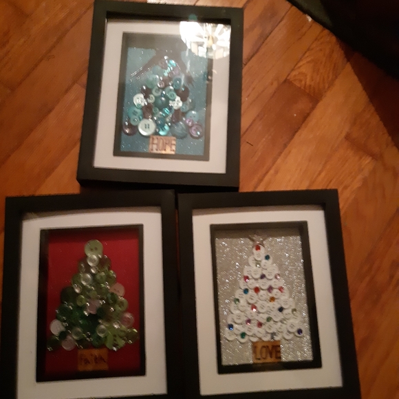 Homemade Button Christmas trees - Picture 1 of 4